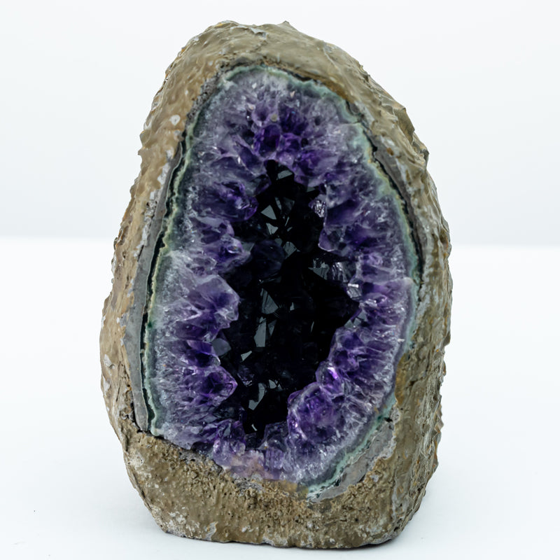 "Amethyst Sanctuaries: Unveiling the Mystique of Amethyst Geodes"