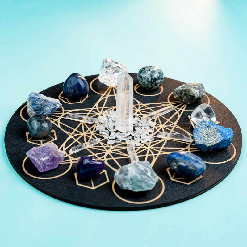 Aquarius' Crystal Compass: Navigating Innovation and Inner Harmony