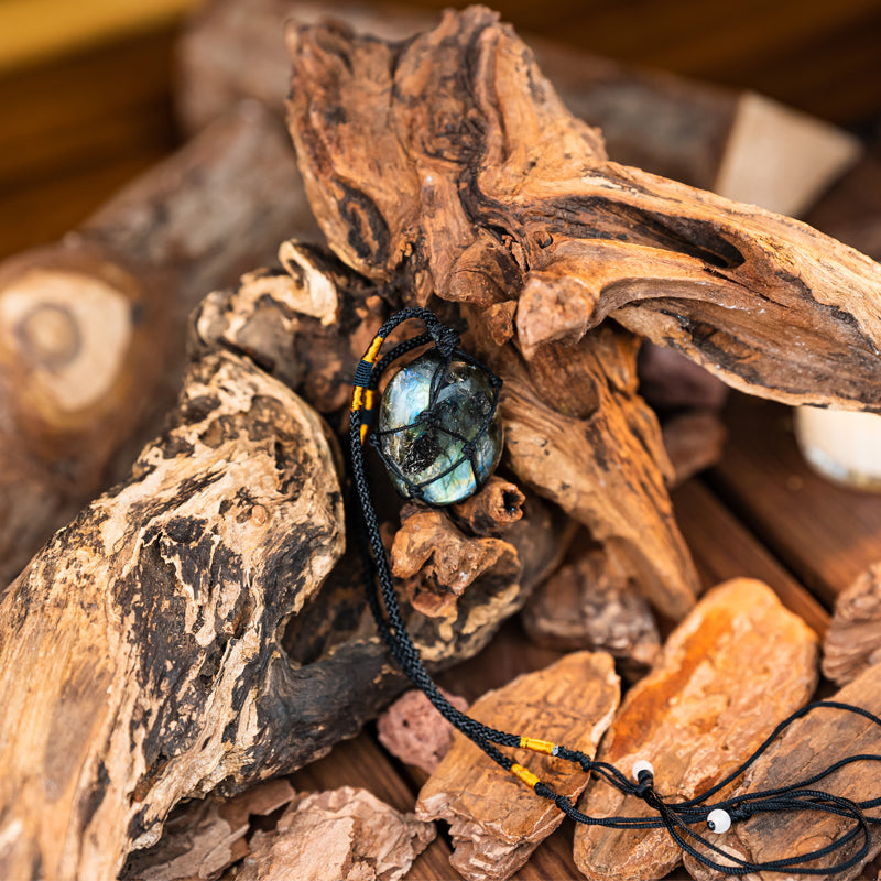 "Embrace Your Inner Strength: Labradorite Pendant"