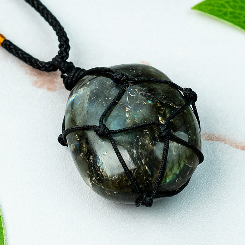 "Embrace Your Inner Strength: Labradorite Pendant"