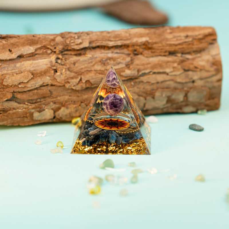 "Harmonizing Tranquility: The Resin Amethyst Pyramid Car Ornament"