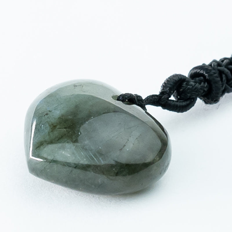 "Whispers of the Aurora: Heart-Shaped Labradorite Necklace"