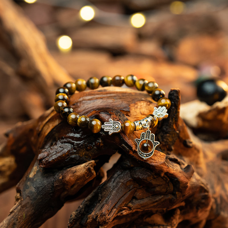 "Tiger's Eye Bracelet: Symbol of Balance and Courage"