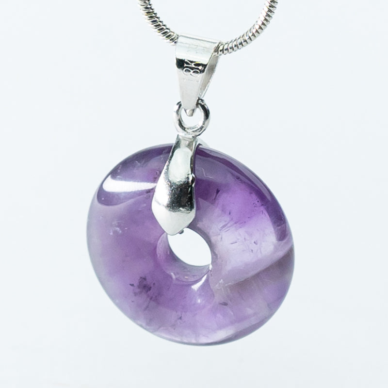 "Crystals of Affinity: Gemstone Necklaces for Personal Growth and Zodiac Harmony"