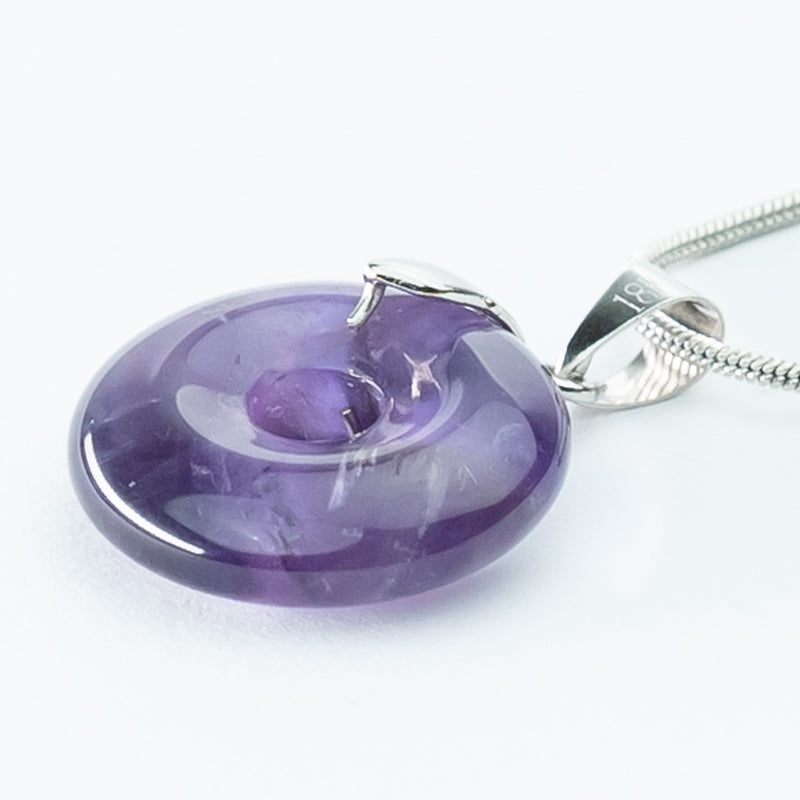 "Crystals of Affinity: Gemstone Necklaces for Personal Growth and Zodiac Harmony"