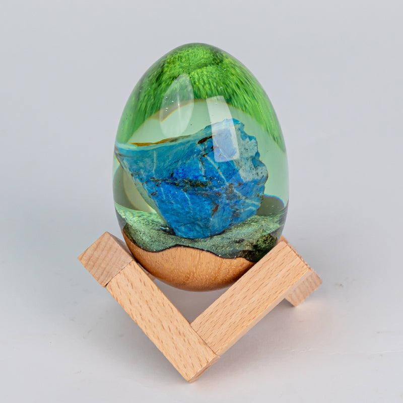 Lapis Lazuli Resin Egg Décor - The Radiant Wisdom of Cosmic Rebirth