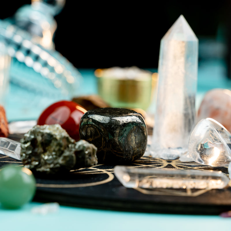 Empowering Leo: A Guide to Enhancing Leadership and Creativity with a Custom Crystal Grid Kit