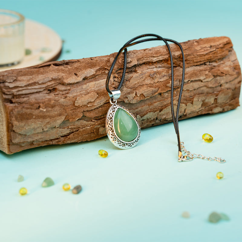 "Crystals of Destiny: Gemstone Necklaces for Harmony, Healing, and Horoscope"