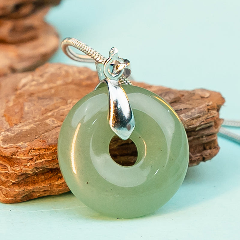 "Crystals of Affinity: Gemstone Necklaces for Personal Growth and Zodiac Harmony"