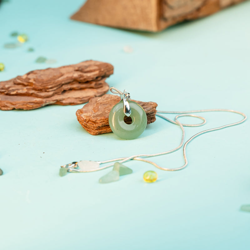 "Crystals of Affinity: Gemstone Necklaces for Personal Growth and Zodiac Harmony"