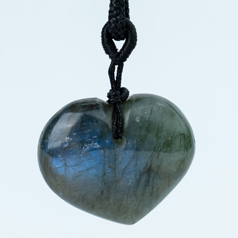 "Whispers of the Aurora: Heart-Shaped Labradorite Necklace"